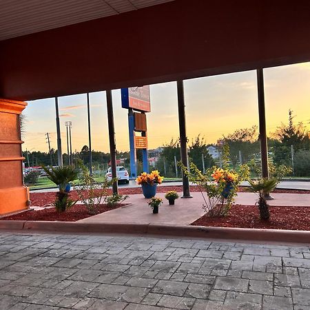 Home Town Inn & Suites Crestview Dış mekan fotoğraf