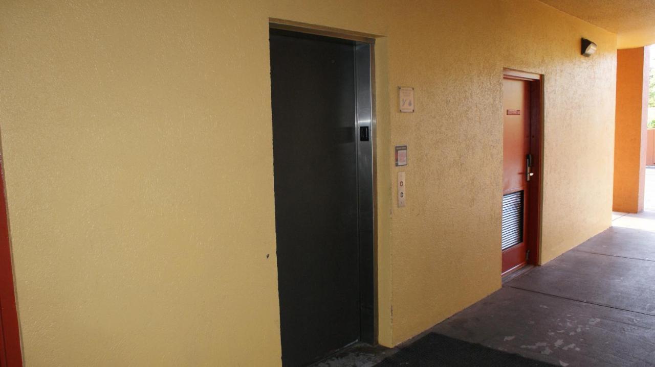 Home Town Inn & Suites Crestview Dış mekan fotoğraf