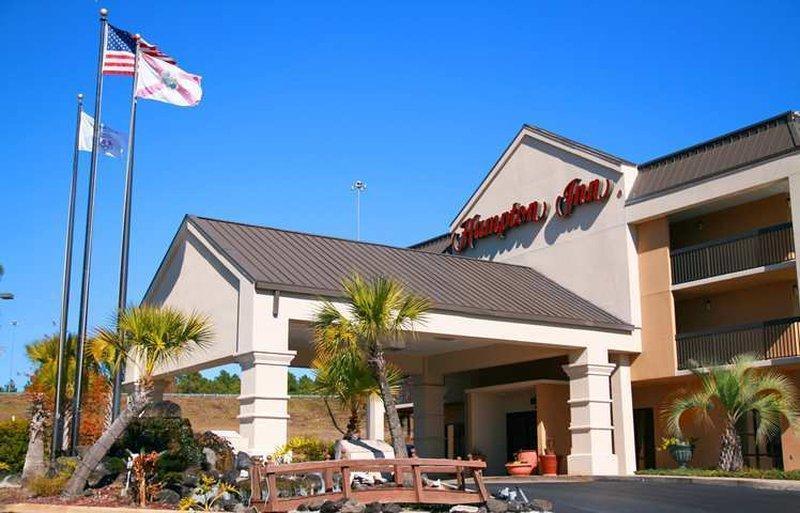 Home Town Inn & Suites Crestview Dış mekan fotoğraf
